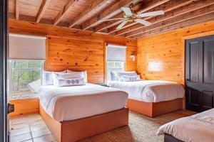 Poconos Mansion with Pool Hot Tub and Sauna Tennis and Lake