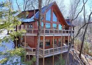 Stoneman Lodge | Hot Tub | Wifi | New Cabin | Outdoor Fireplaces