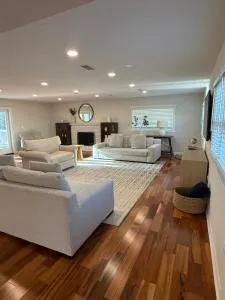 Love at First Sight Retreat Luxury 4 bed 4 bath near DC Family Home - Springfield