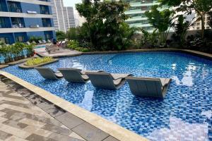 Cosmopolitan Comfort Makati 1 BR Wonder 300MB 2428 Internet