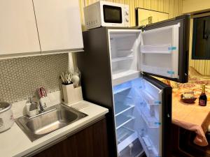 3 Bedroom Air condo Pool Perfect Holiday Gym Swim 300 Mbps