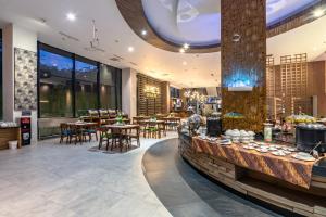 Hotel AYOLA Lippo Cikarang