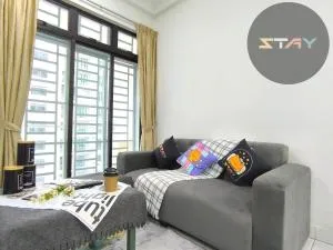Platino Comfort 2Bed Netflix Paradigm Mall By STAY - Kampong Telok Serdang
