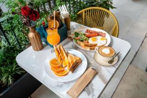 La Bonita Hotel and Apartments