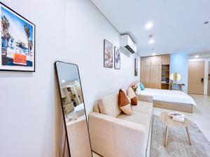 The Sóng Apartment - Peach Home