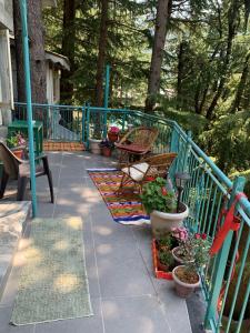 Scenic Hill View 3BHK Near Mall Road Stonewood