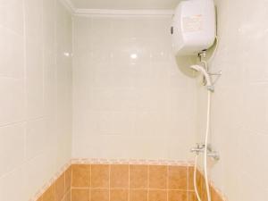 Simply Studio No Kitchen at Grand Palace Kemayoran Apartment Free IPL and Utilities By Travelio