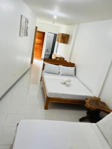 GJEs LODGE AND GUEST HOUSE