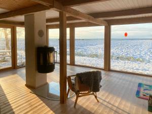 Timber House With Sea View In Guldborg