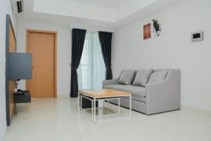 Best Modern 1BR Apartment The Mansion Kemayoran By Travelio