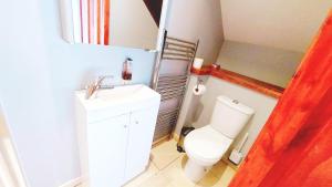 Cader Mountain View Cottage with Hot Tub in Snowdonia