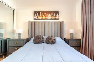 Chic Urban Retreat with Pool, Gym, & Free Parking