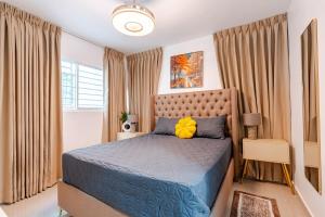 Chic Urban Retreat with Pool, Gym, & Free Parking