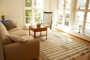 Lake View Holiday Home With Natural Charm