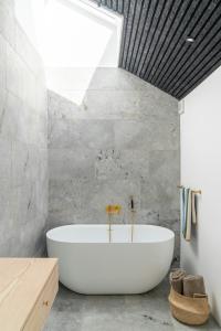 Find Peace In Architect-Designed House In Dunes