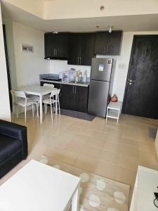 3BR at The Rochester