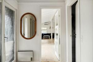 Bright And Cozy Cottage Close To The Sea