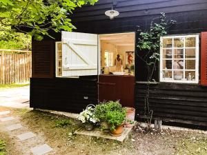 Simple Living For A Time In Asserbo Plantation