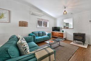 Autumn Leaf Cottage - Close to CBD, Heritage Charm