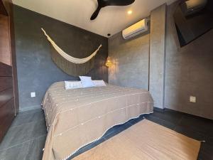 Luxury Apartment 2 Bed 2 Bath with Private Jacuzzi