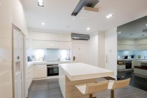 Balinese Apartment Kamala beach near Cafe del Mar