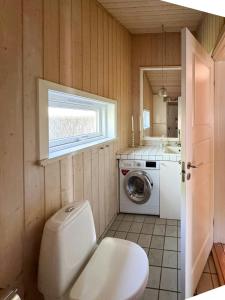 Family-Friendly Summer House Near The Beach