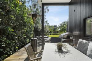 Open Garden Life In New Summer House