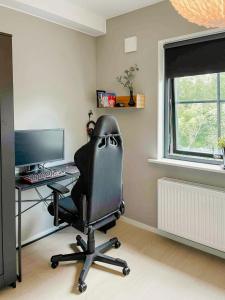 Cubist Holiday Home With Sea And Lake Views