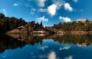 Mount Queens Hill Resort & Spa