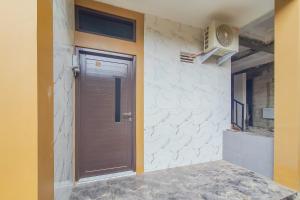 Urbanview Aurel House Cirebon