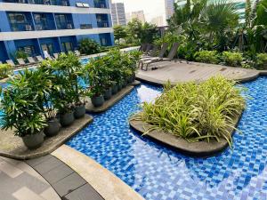 Galloping Suite Executive Makati Suite Gym Swim Park 300 Mbps