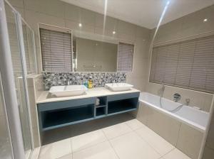 10B Woodridge Forest