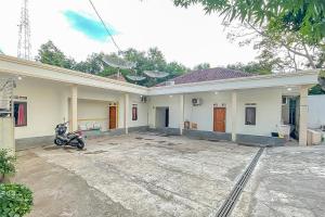 RedDoorz at Roma 88 Tomo Sumedang