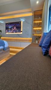 Air residence Fantasy Sophisticated Heaven on earth Gym Swim Park 300 MB