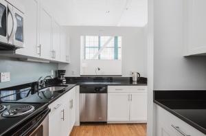 Blueground Kendall Sq AC wd nr MIT Museum BOS-1142