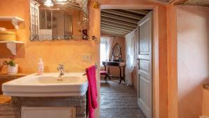 CASALE DELLE FARFALLE 12, Emma Villas