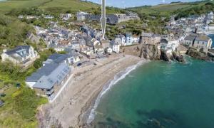 Cosy Beach Cottage - Cawsand