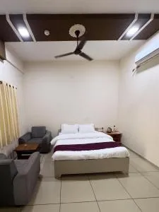 hotel seven beach inn - Mandvi