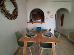Mira al Mar y Tabarca en urbanización Santa Pola