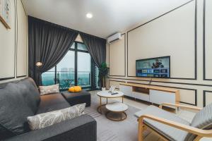 Marina Residence 3BR Shores Haven nr Midvalley CIQ by Our Stay