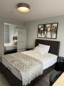 Luxury room with sea views and modern conveniences - 尼思