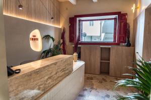 Travi Boutique By Holi