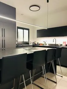 הפנינה השחורה - 米茨佩·拉蒙