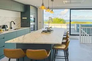 Pass the Keys The View in Moelfre for 8 people with sea views - 莫伊尔弗雷