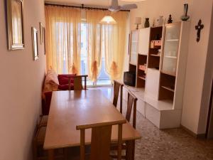 Due Camere, Vicino al Mare, CONDOMINIO RIO