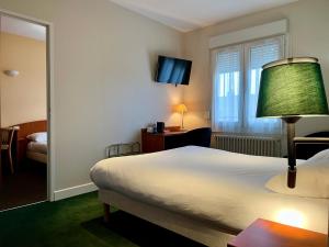 Logis Hôtel & Restaurant - Le Saint-Louis