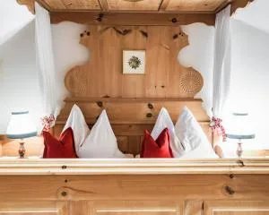 阿尔姆塔尔花园浪漫酒店 - 克雷姆斯河畔基希多夫