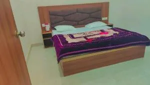 Gayatri Dhaam - ماثورا