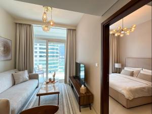 Keyrock Living - 1BR at Reva Residence with Lake View