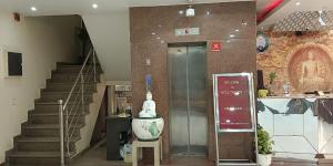 Hotel RTS Plaza Near IGI Airport